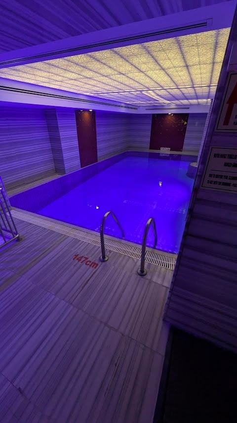 Check out the pool at the lower level. There is also a hot tub. 