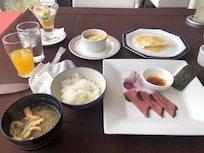朝食
