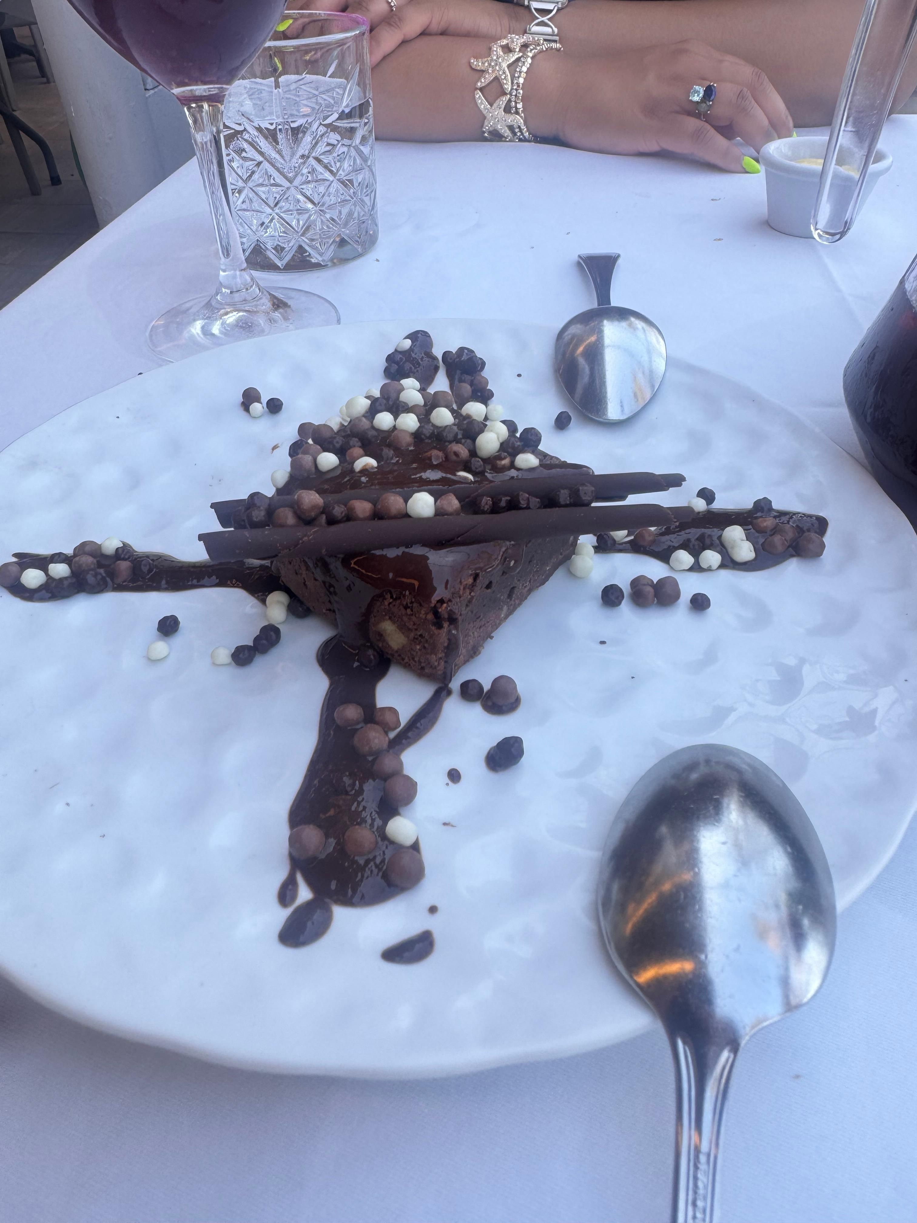 Brownie dessert - served cold