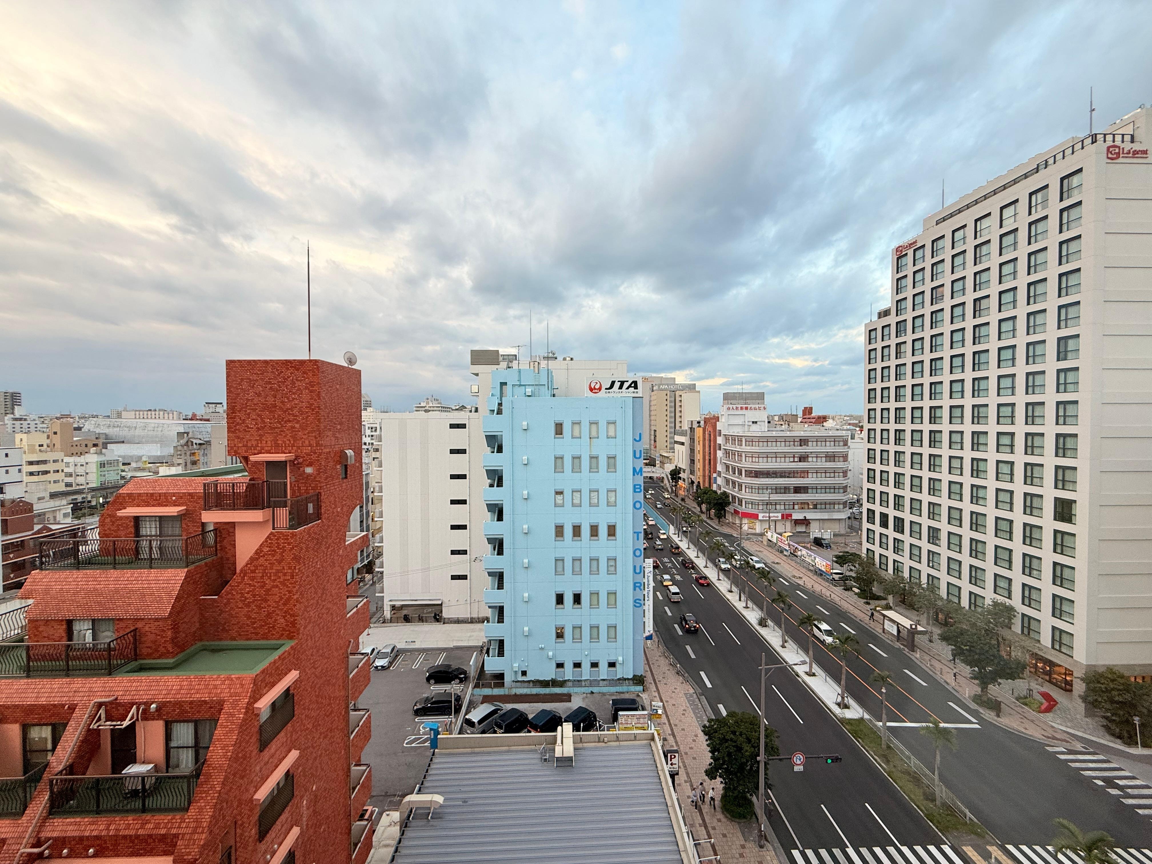 숙소에서 보이던 거리뷰(낮)
