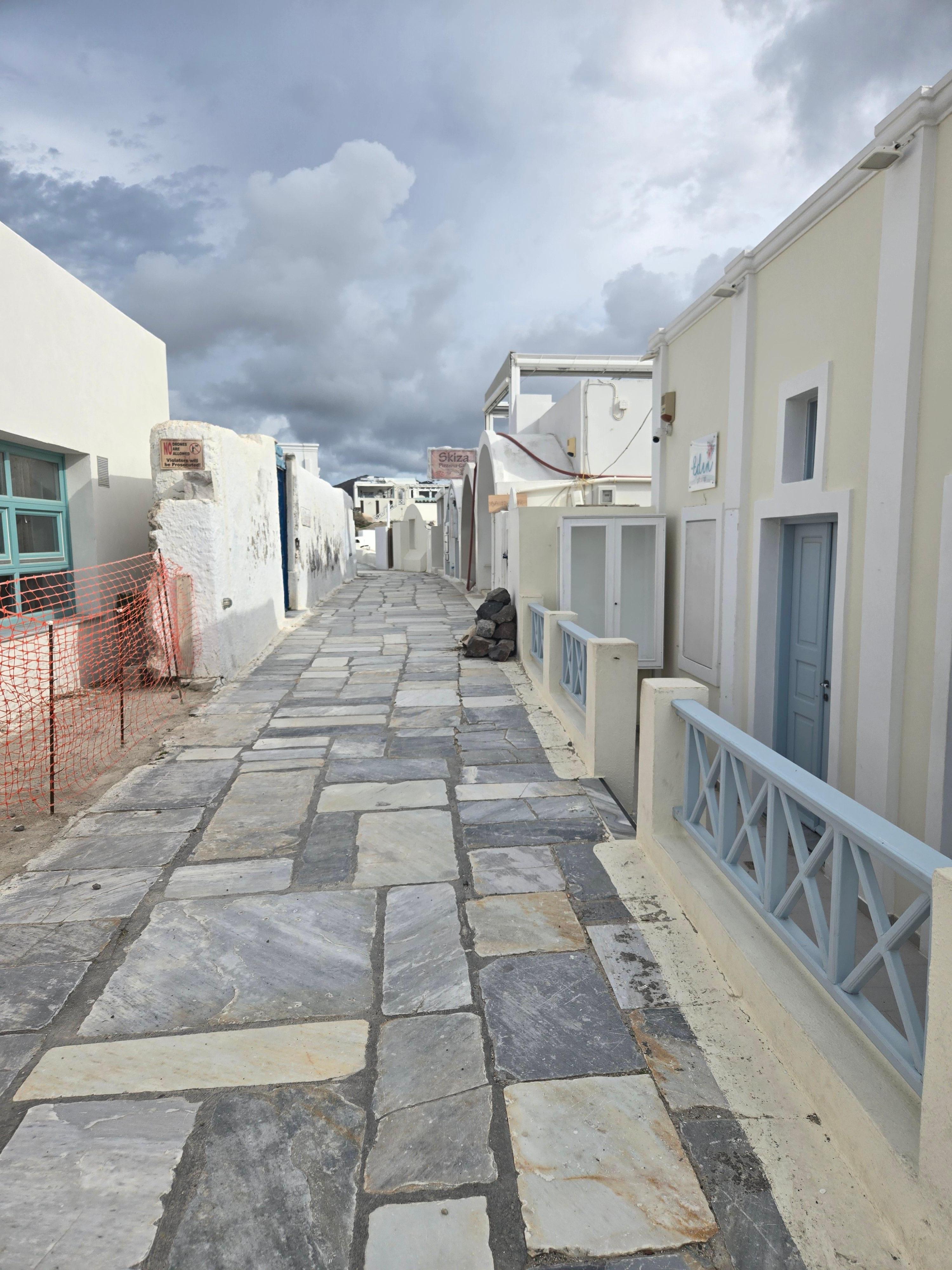 lovely alley ways in Oia