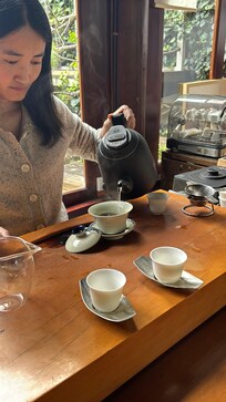 Tea tasting