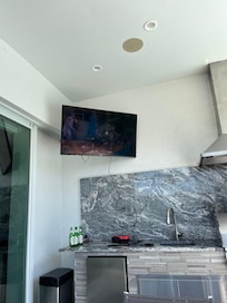 Outdoor tv