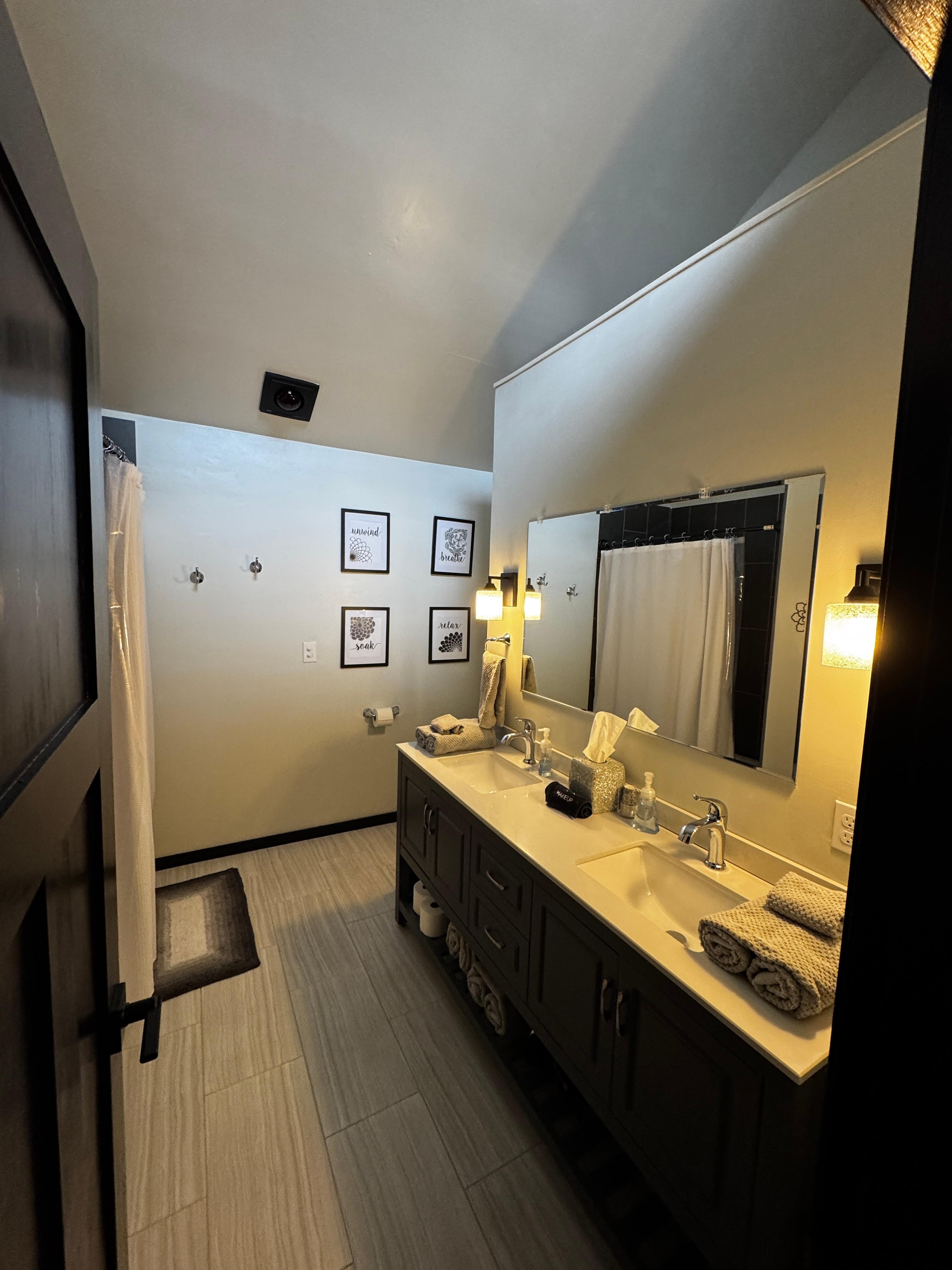 Second floor bathroom 