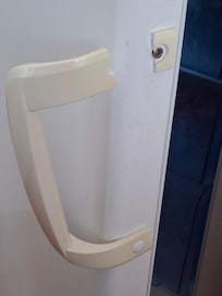 Abgebrochener Griff Kühlfach