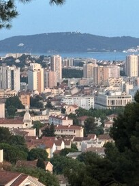Eine andere Aussicht auch von der Terrasse auf die Stadt