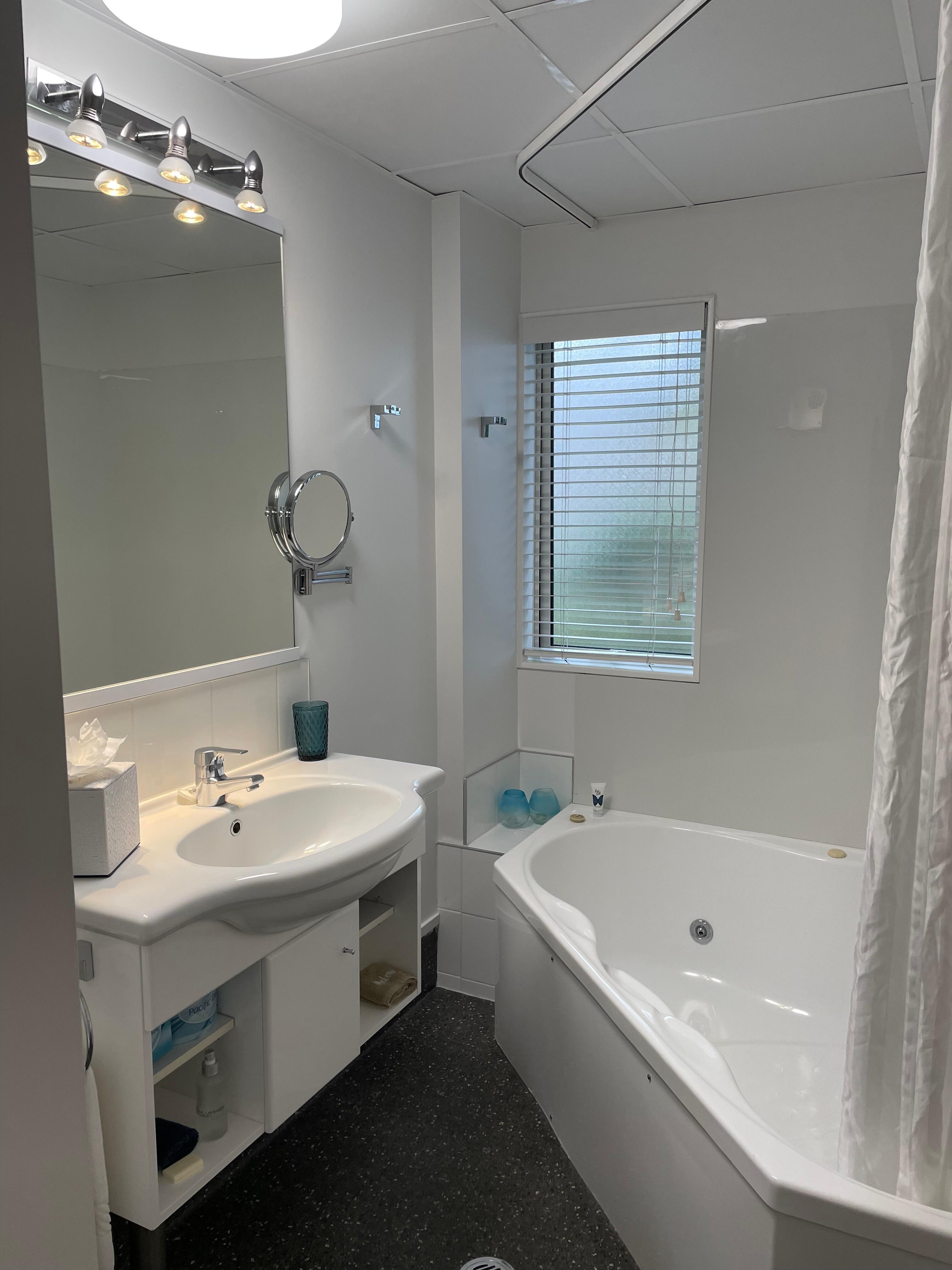 Lovely bath!
