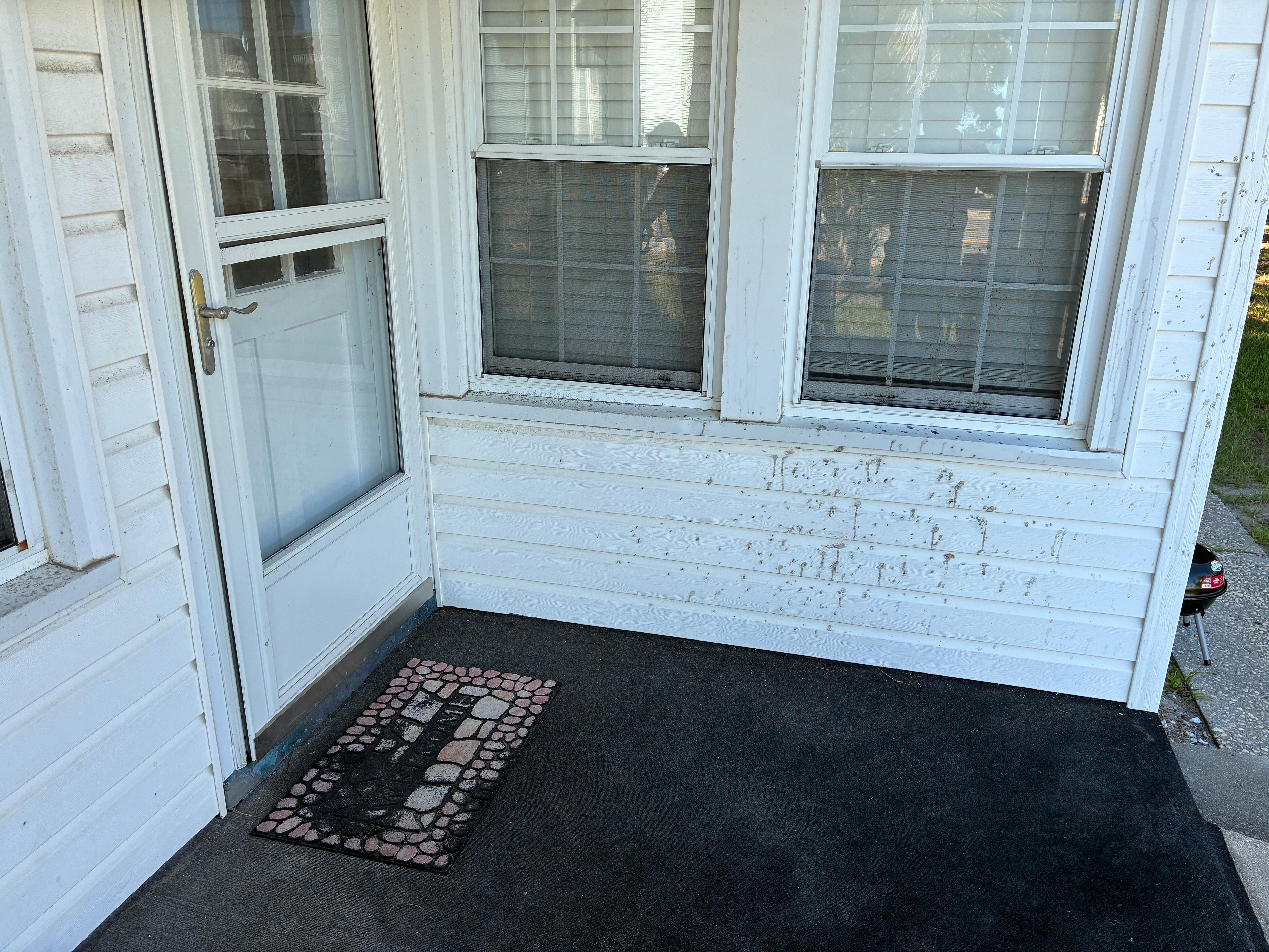 Stained/dirty walls/window frames