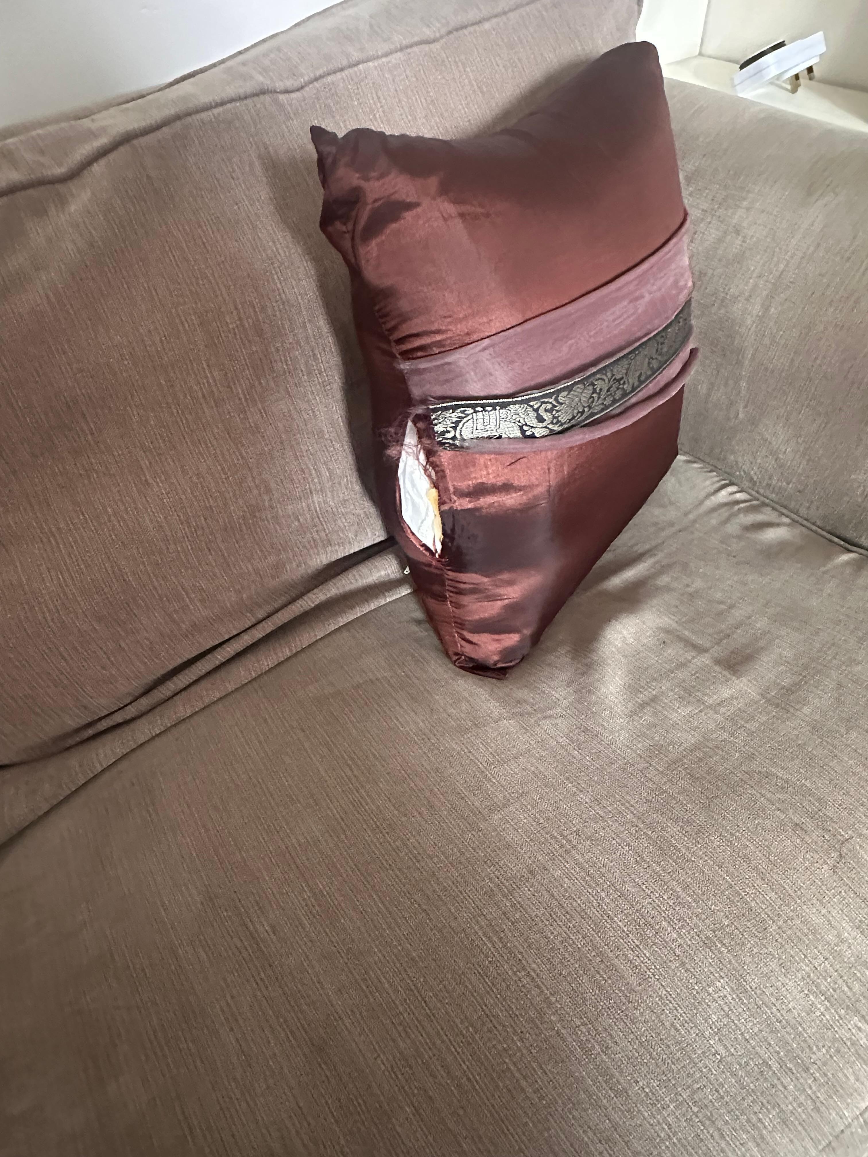 Split cushion