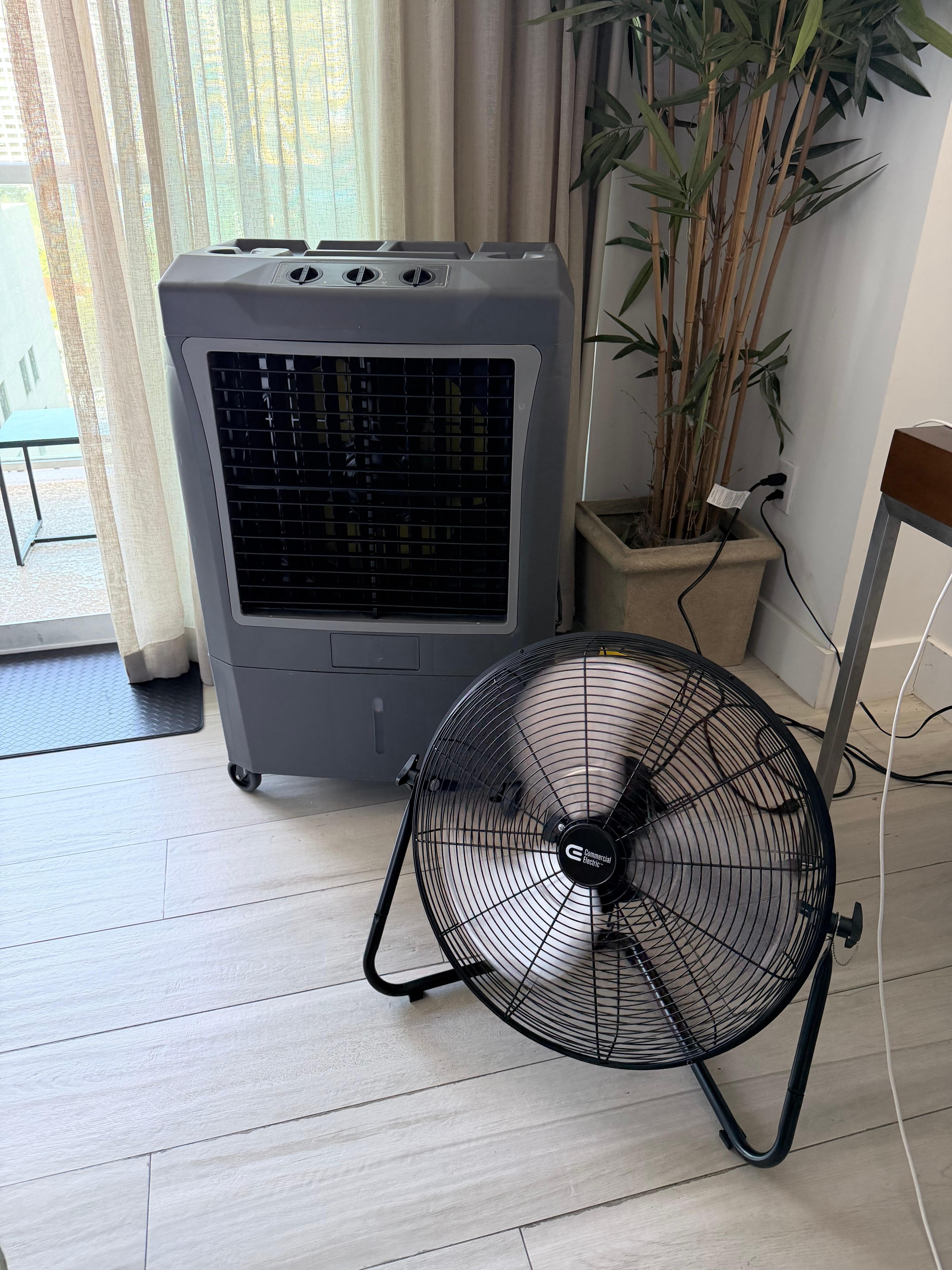 Portable evaporative cooler (loud noise, humid, bad smell)