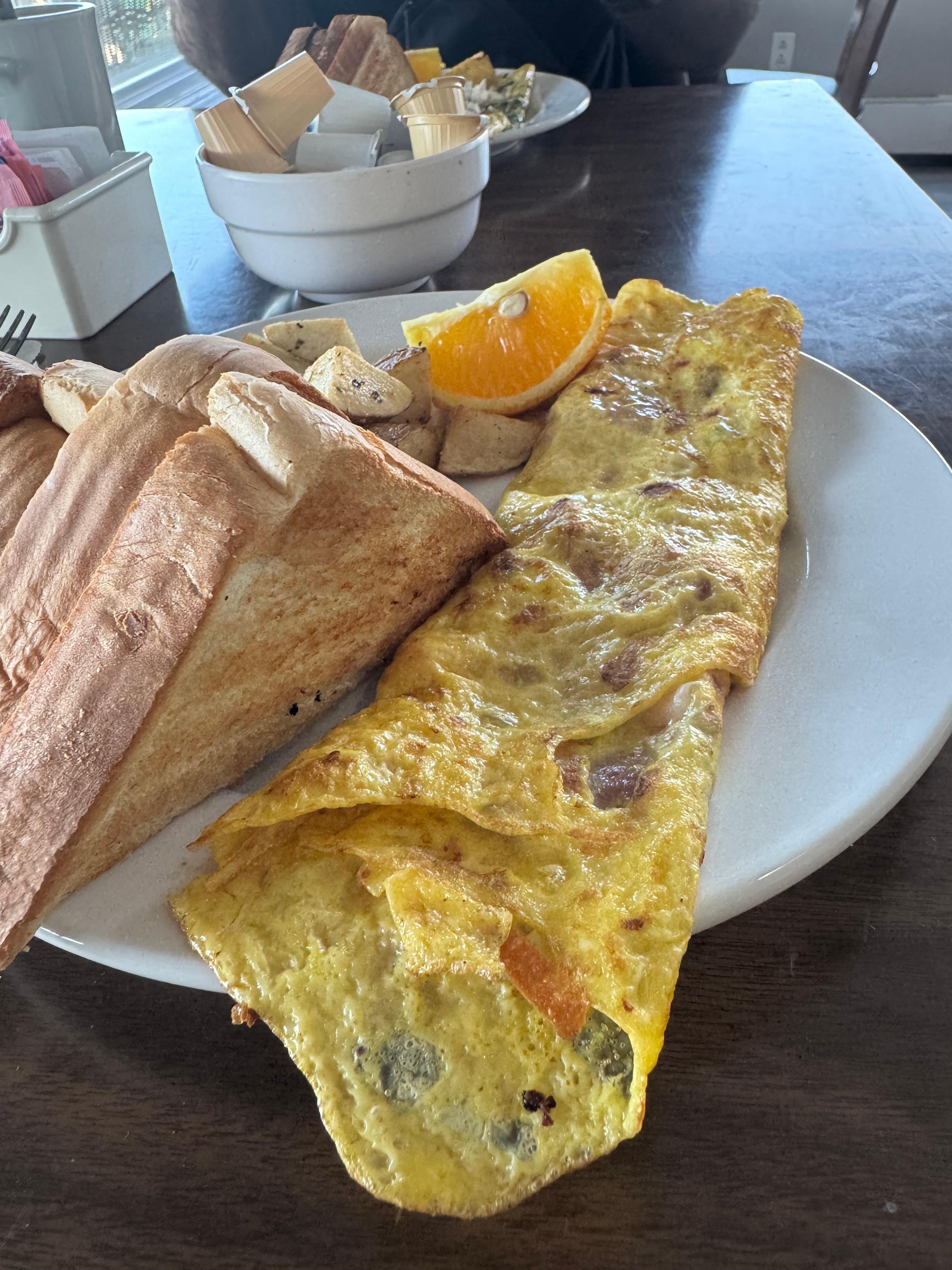 This is the western omelette. There are few options like this to select and that’s all you get.
