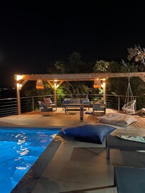 Sitzecke beim Pool
