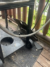 Grill was gross and bottom wasn’t even attached.