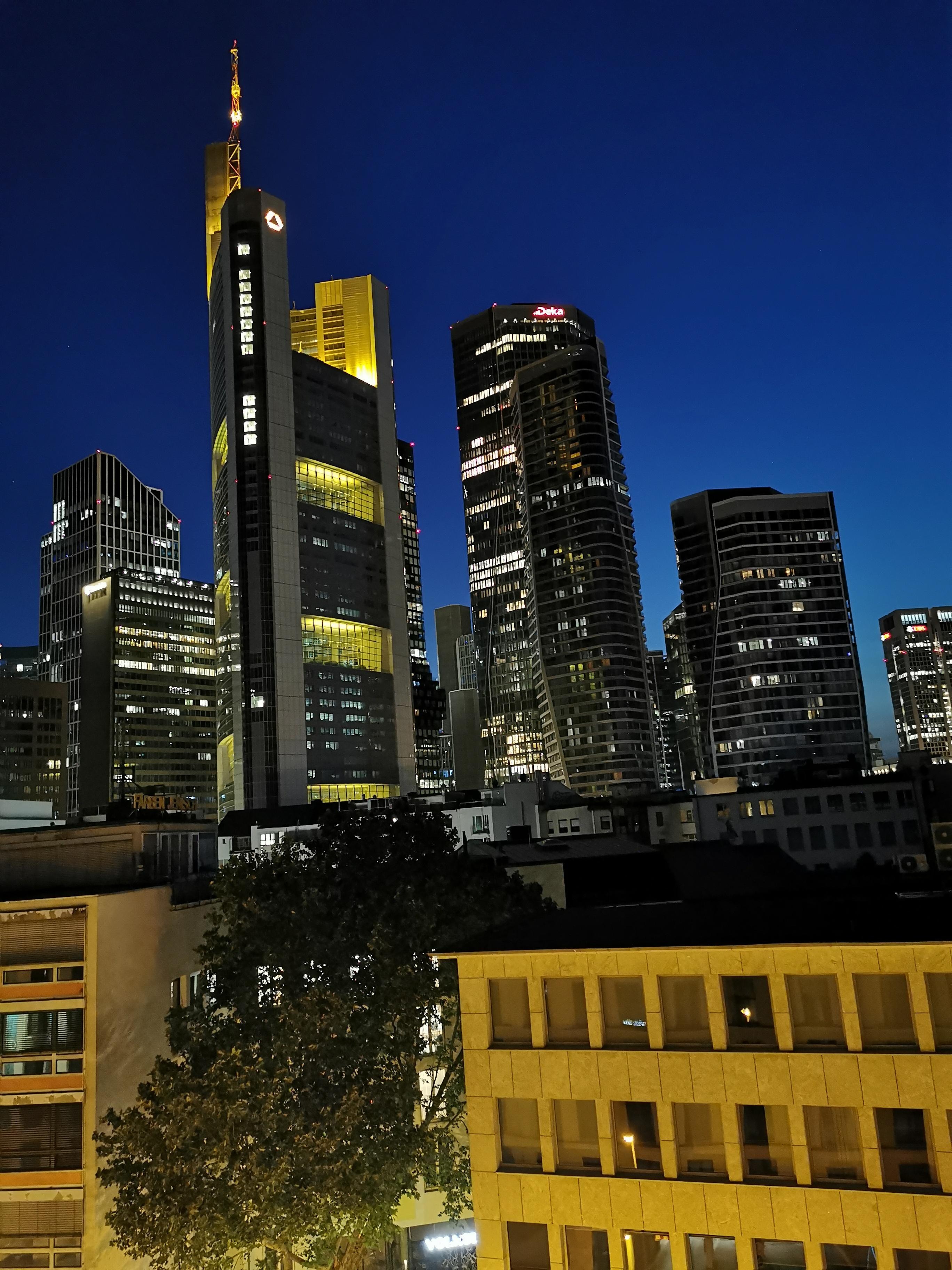 Ausblick aus dem Zimmer im 7.Stock, Skyline von Frankfurt