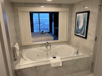 Deluxe Suite, 2 Bedrooms, Jetted Tub (Fireplace, Canadian/US Fallsview)