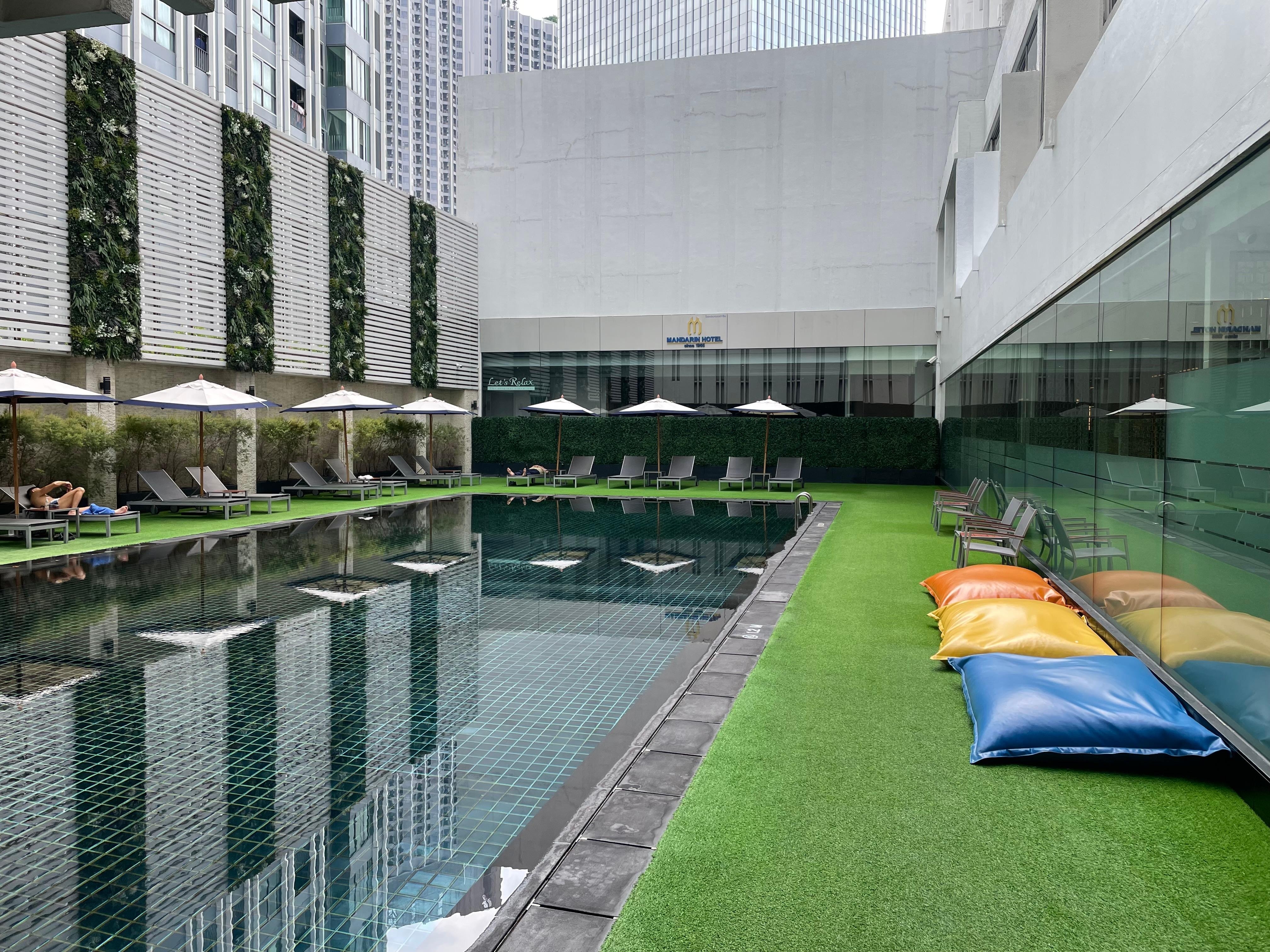 プールあります