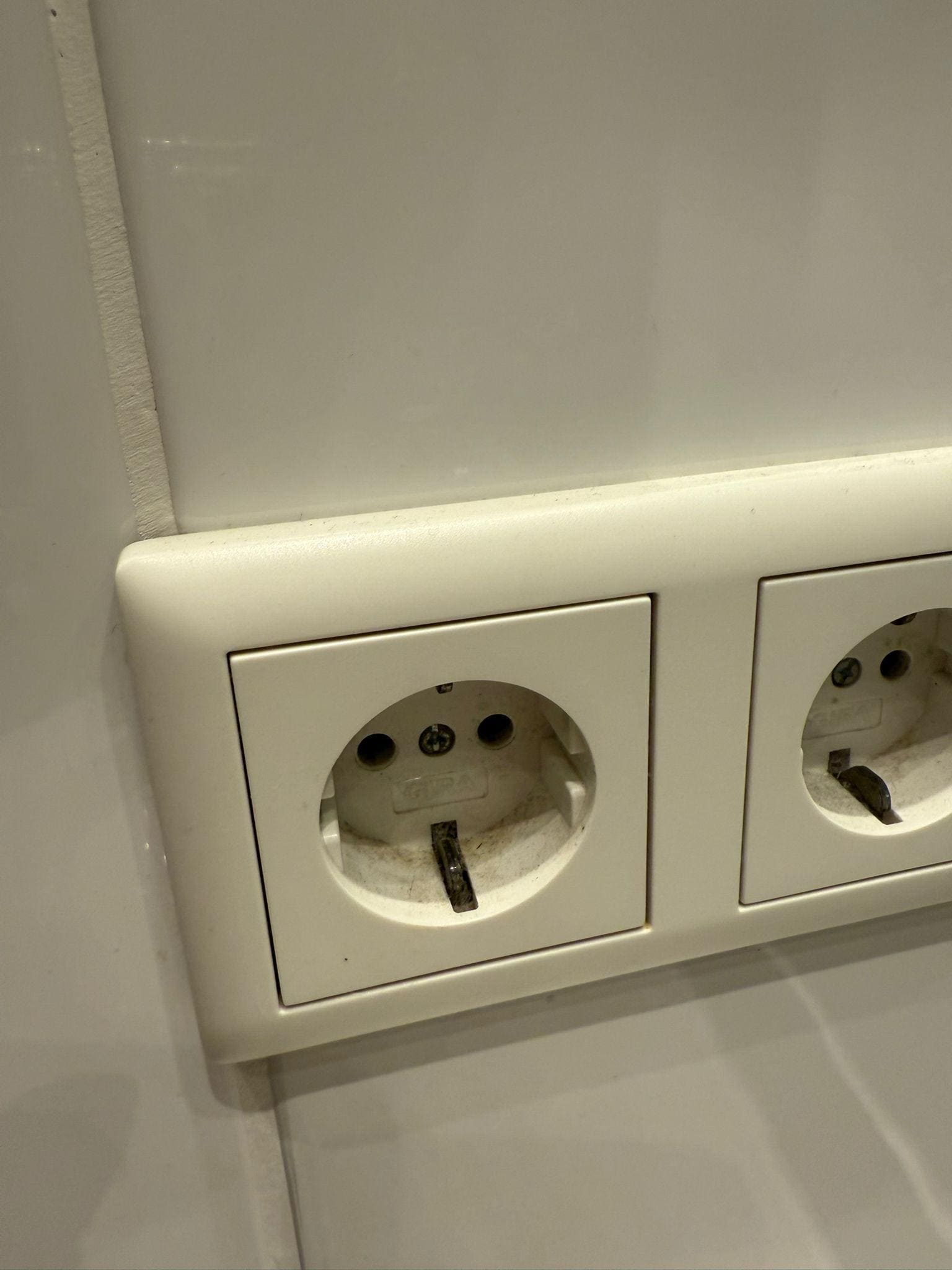 Dirty sockets