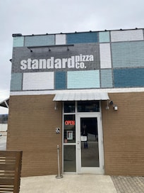 Standard Pizza