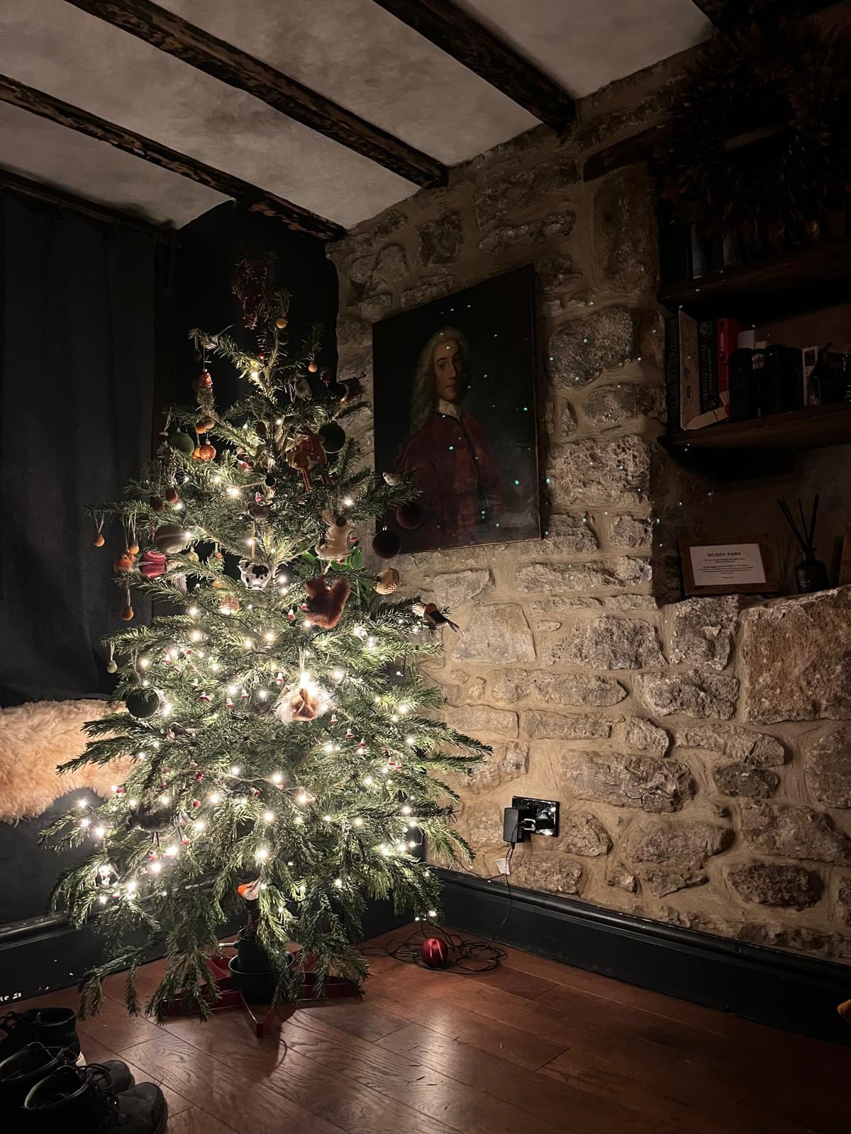 Beautifully decorated for the xmas season