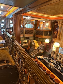 Restaurant next door access through building.