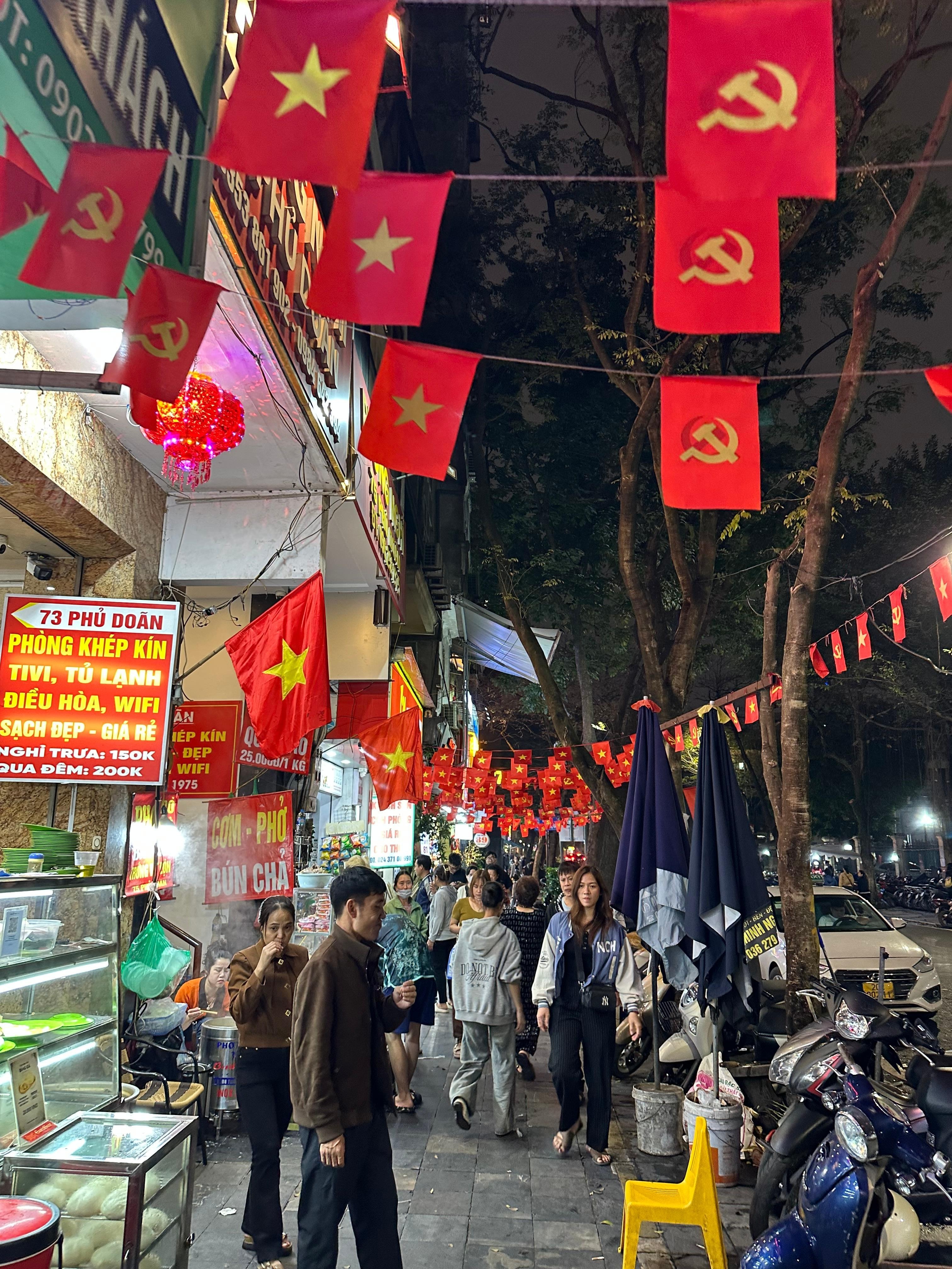 ホテル周辺
徒歩5分以内