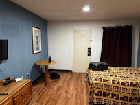 Bed room