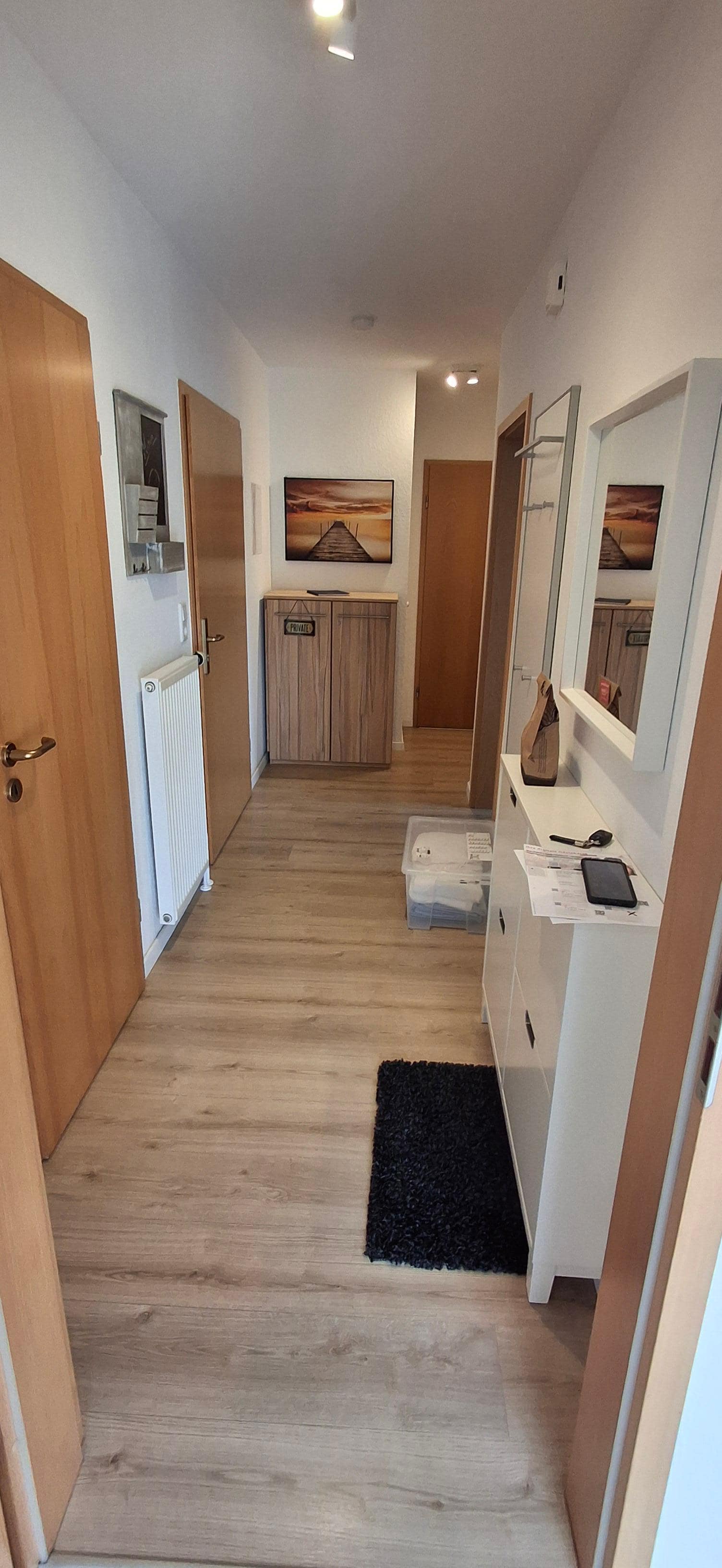 Flur, hinten etwas enger