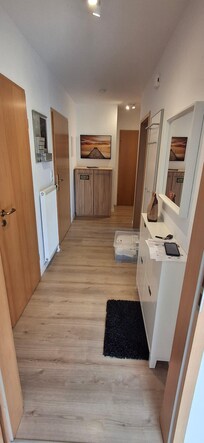 Flur, hinten etwas enger