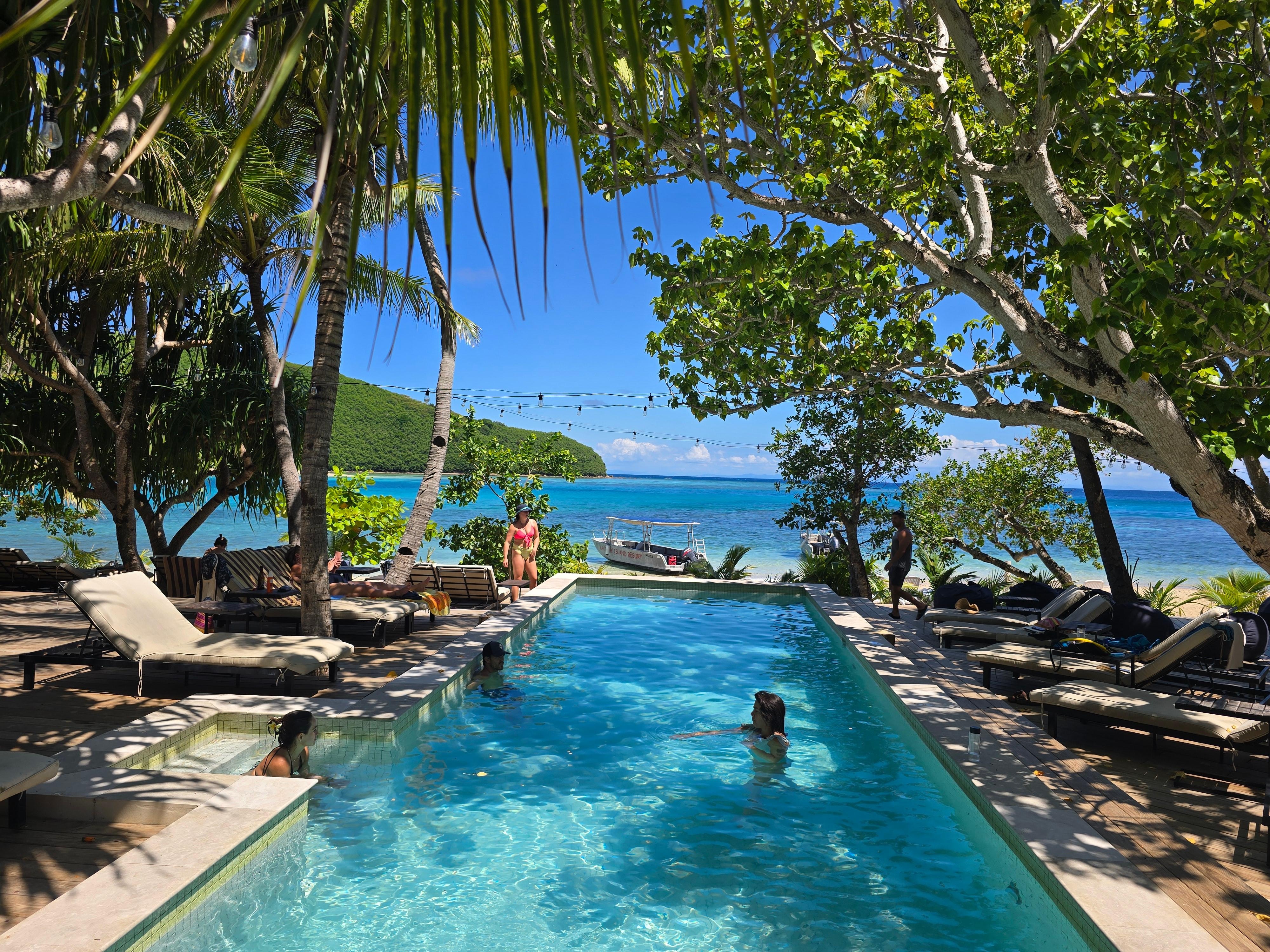 Great pool with a fabulous view 