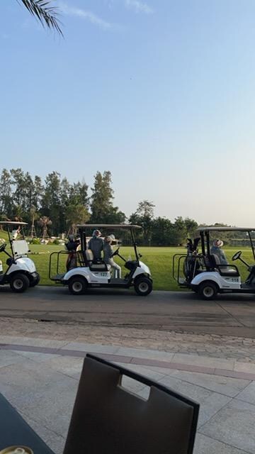 朝のスタート　レストランから