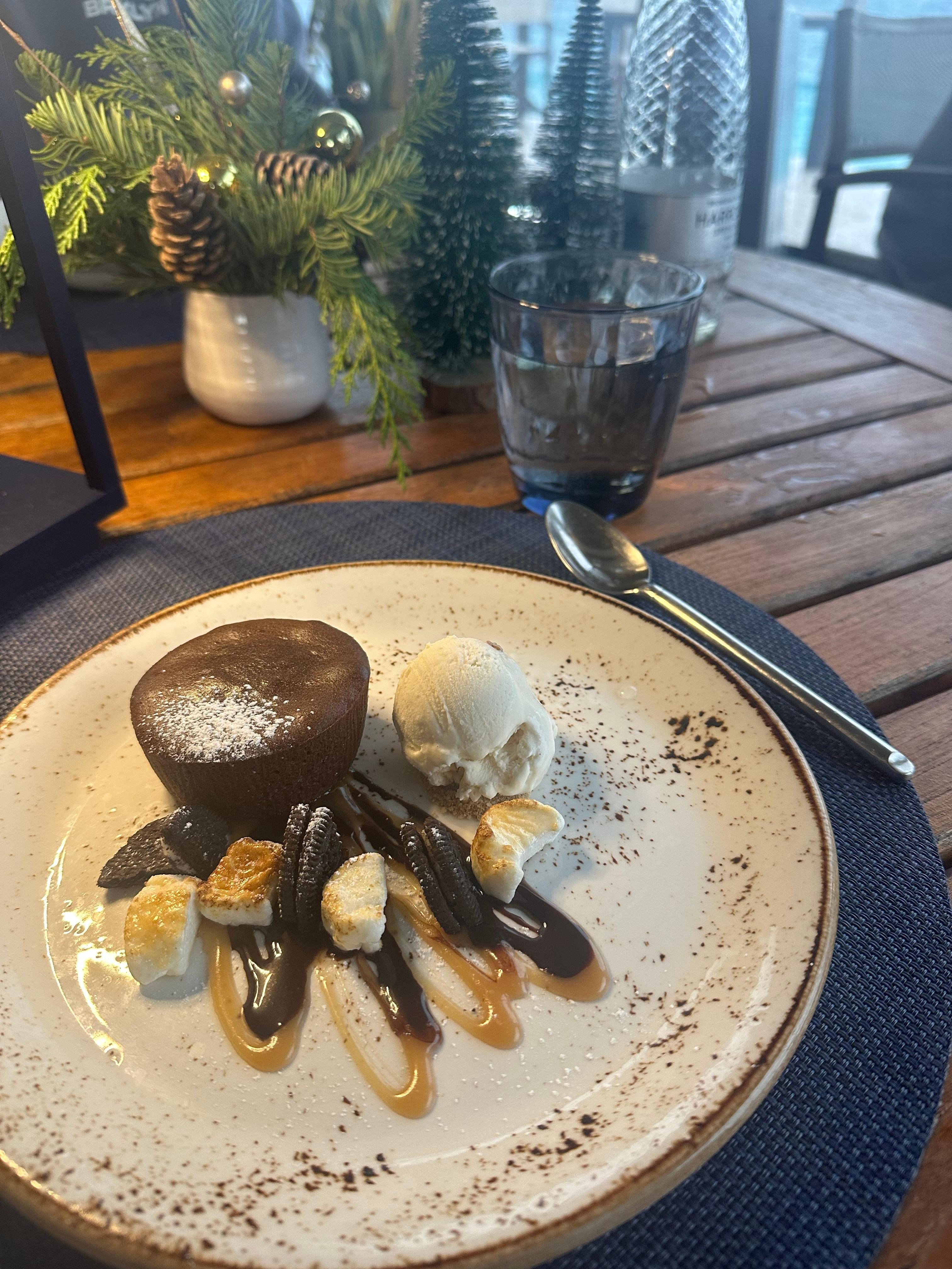 The dessert was even better! Chocolate lava cake for the win!