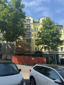 Construction on the hotel