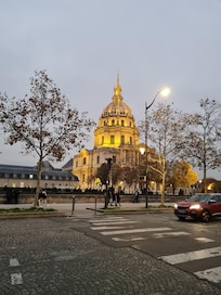 En camión fácil llegas a los invalidos