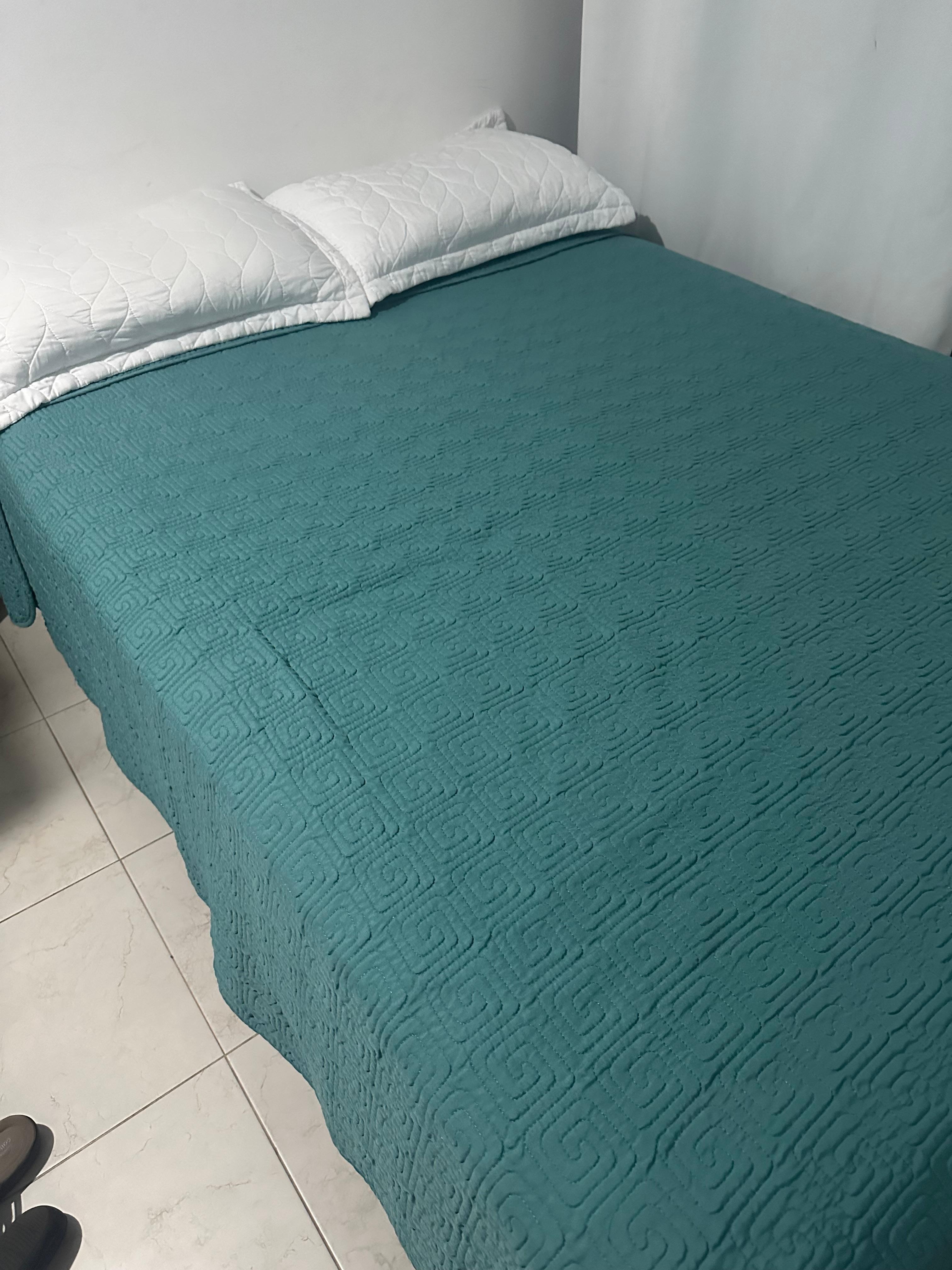 Full bed instead of king