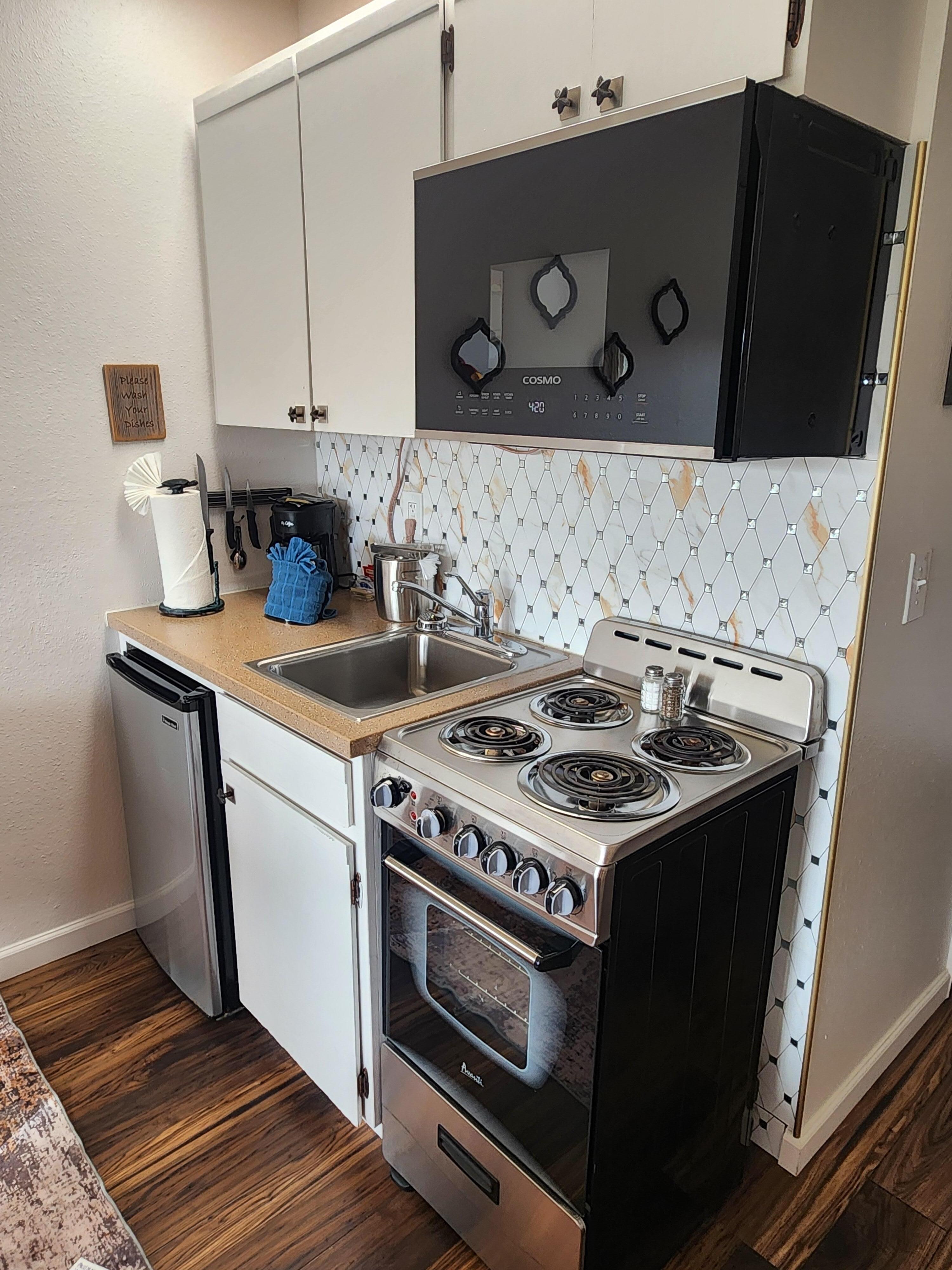 Great little kitchenette 