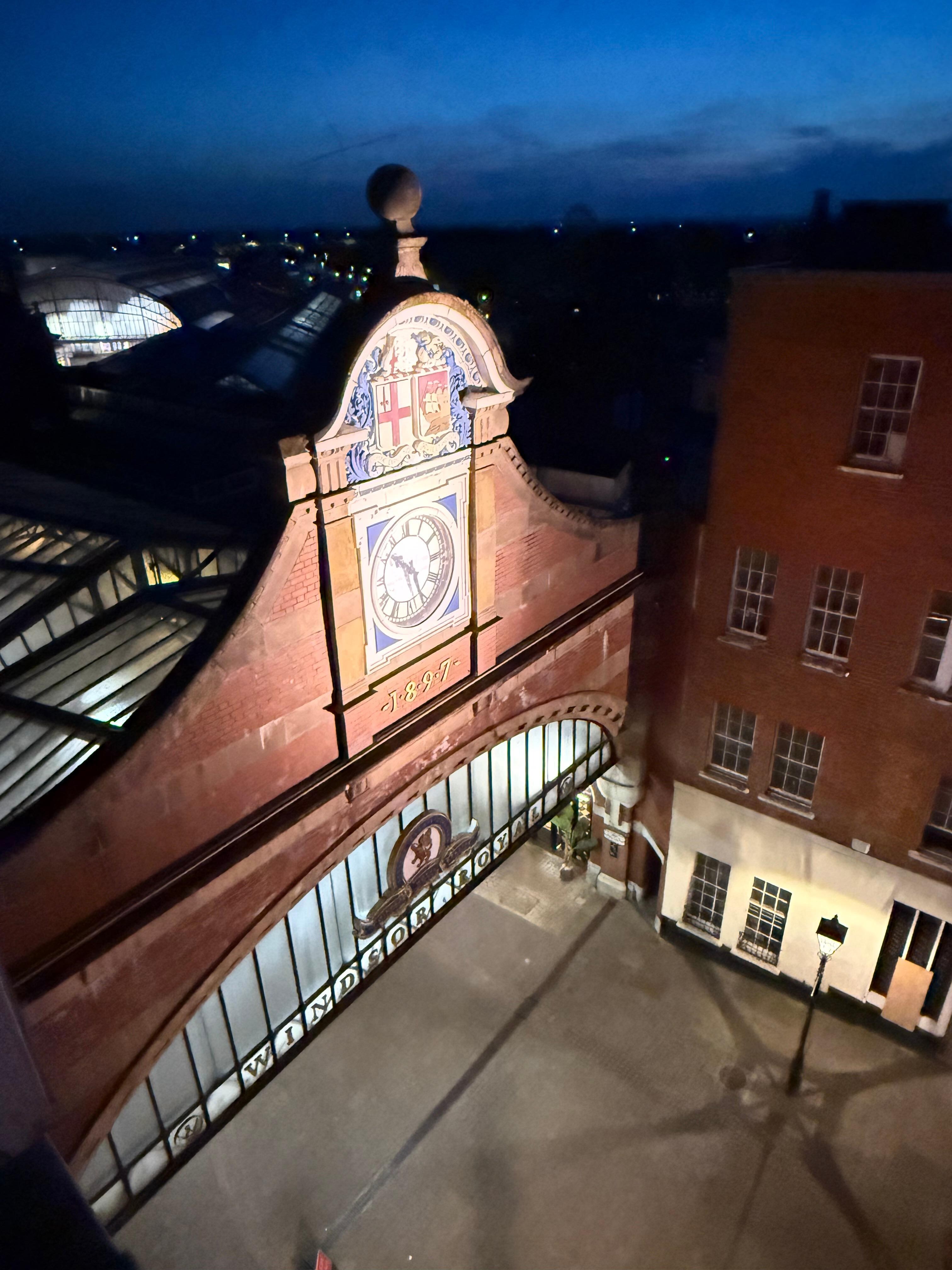 My view of the shops and cafe’s from my 3rd floor window.