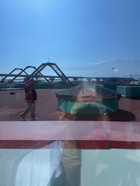 LA DISQUE HABITACION CON "BALCON" QUE HORROR Y COMO LLEGAMOS DE NOCHE NO VEIAMOS PARA AFUERA HASTA EN LA MAÑANA QUE AMANECIO