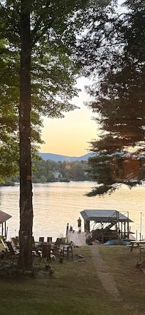 Nice fire area, with gentle slope down to the water.