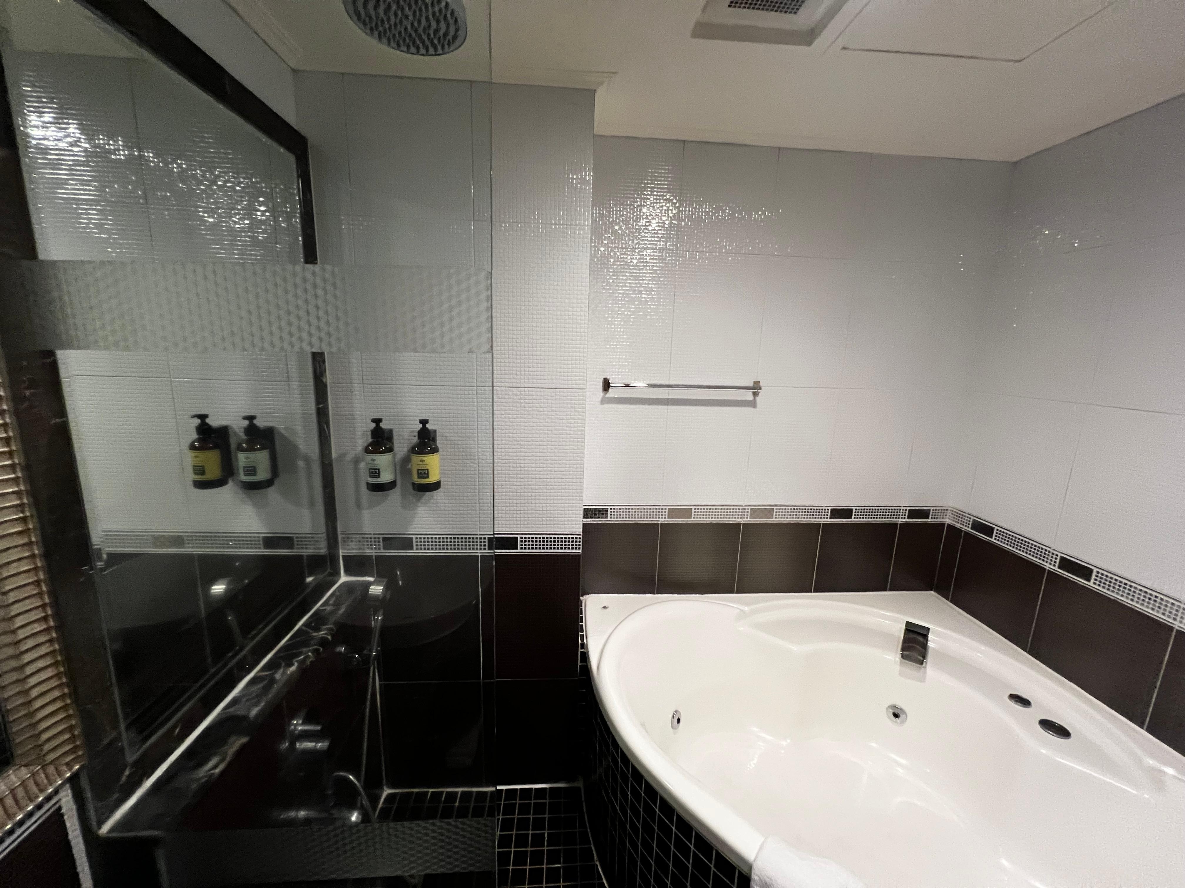 バスタブが大きくてゆっくり入浴出来ました。