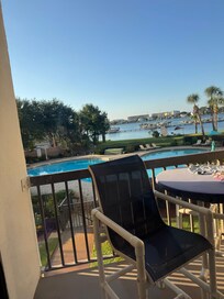 View from the balcony! It’s beautiful in the morning and evenings, but I was too busy enjoying it to remember to take a photo! 🤦🏻♀️