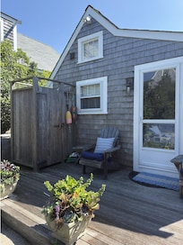 Outdoor shower - wonderful