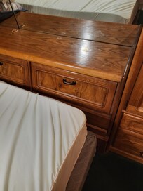 Headboard.