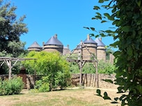 Lassay Les Chateaux