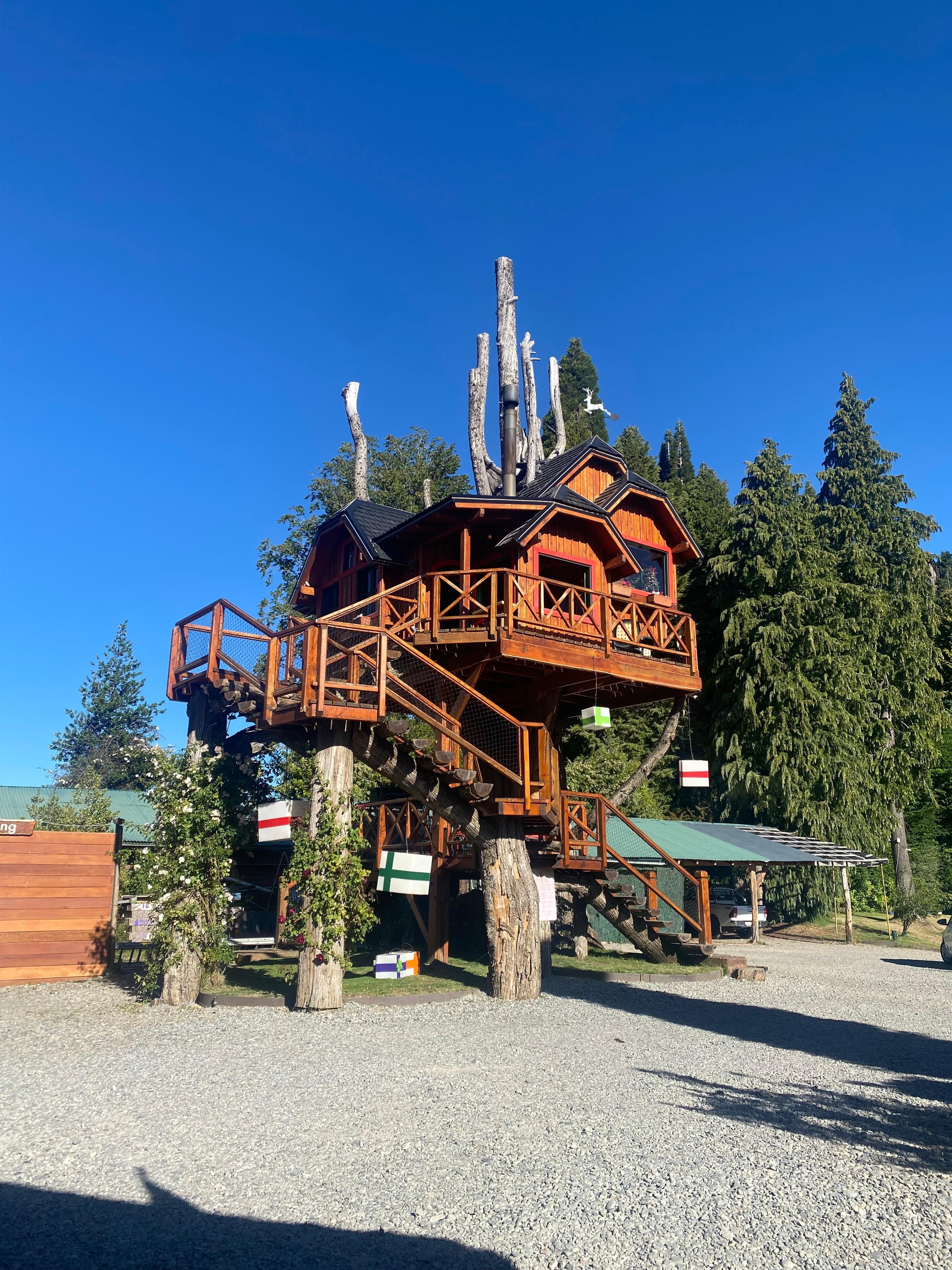 Little Stag, treehouse restaurant for 8