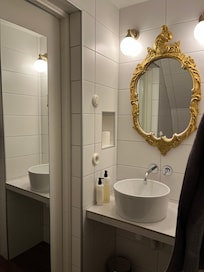 Modernt och ändamålsenligt trots gammalt hus
