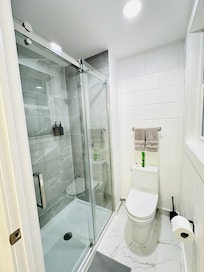 bathroom is so clean