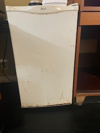 Fridge full of rust