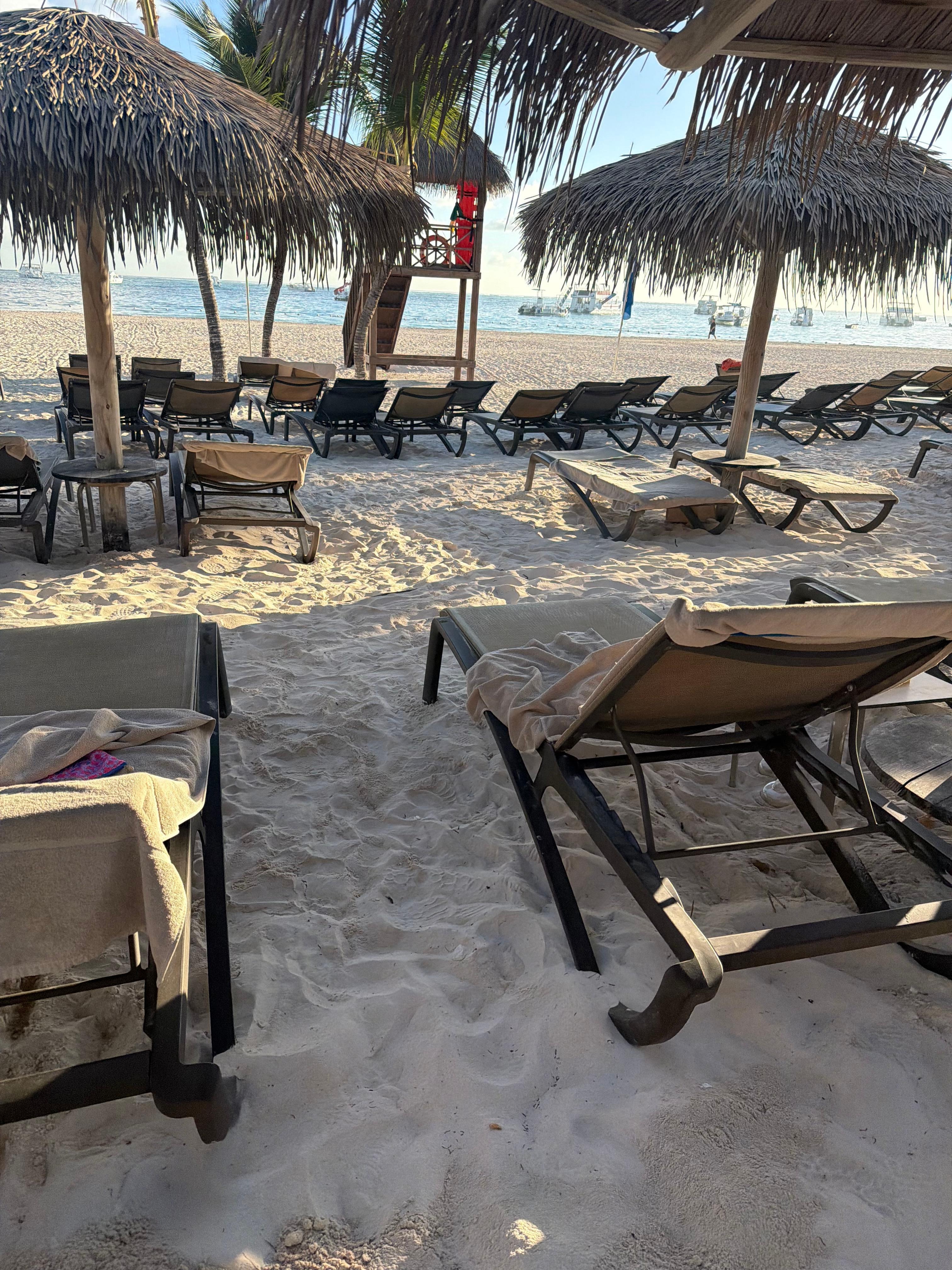 Beach sitting ♥️