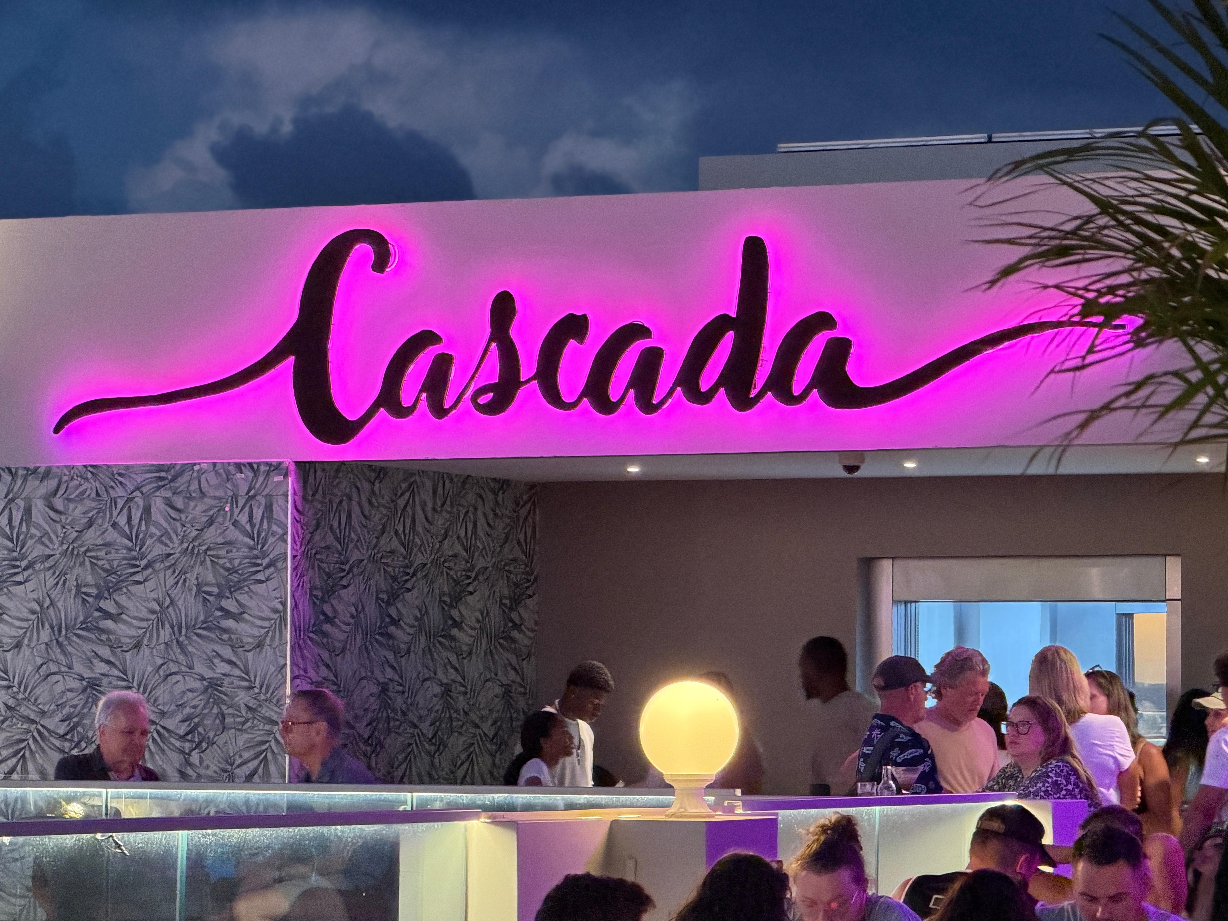 Cascada rooftop bar