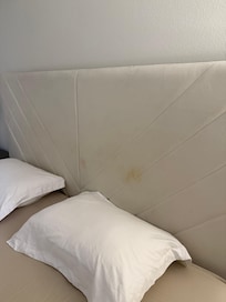 Who would wanna lay their head on that filthy headboard? I had to use my own sheets to cover it.